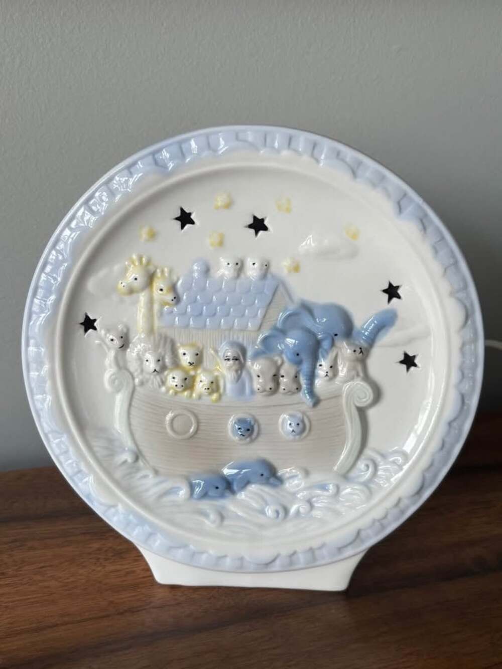 Vintage Porcelain Noah's Ark Tabletop Nightlight Lamp Nursery Star Cutouts 8"